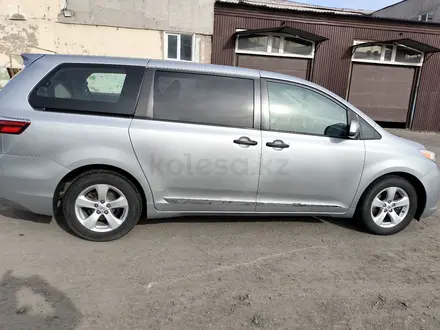 Toyota Sienna 2017 года за 15 200 000 тг. в Караганда – фото 4