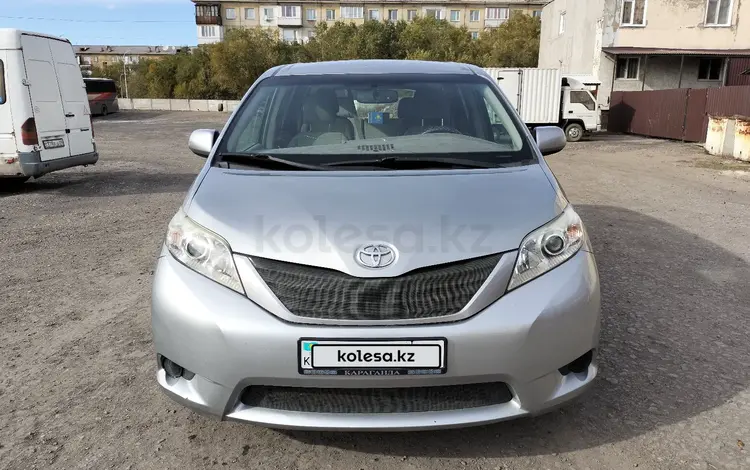 Toyota Sienna 2017 года за 15 200 000 тг. в Караганда