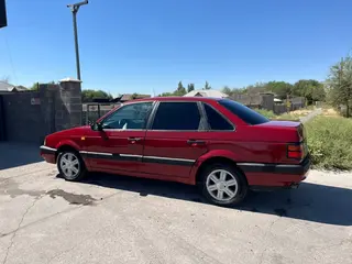 Volkswagen Passat, 1990