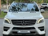 Mercedes-Benz ML 350 2013 года за 15 000 000 тг. в Астана – фото 2