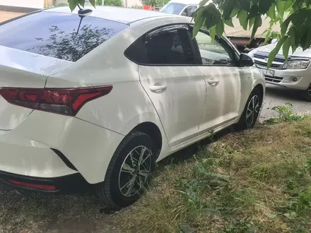 Hyundai Accent 2021 года за 5 700 000 тг. в Экибастуз – фото 5