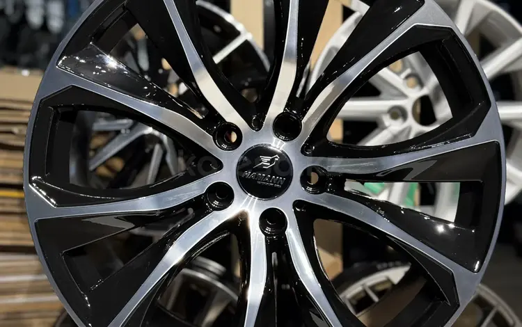 Разноширокие диски на BMW 5x120 за 380 000 тг. в Астана