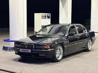 BMW 740