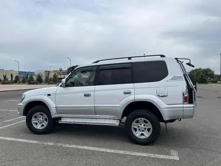 Toyota Land Cruiser Prado 1999 года за 9 000 000 тг. в Алматы – фото 13