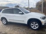 BMW X5 2007 года за 7 500 000 тг. в Уральск – фото 2