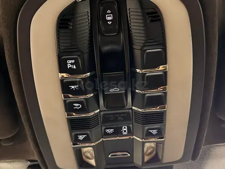 Porsche Cayenne 2011 года за 13 500 000 тг. в Алматы – фото 22