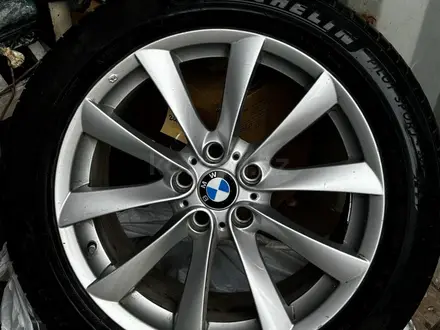 Диски с шинами на BMW. за 370 000 тг. в Караганда – фото 4