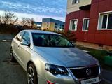 Volkswagen Passat 2005 годаүшін5 500 000 тг. в Усть-Каменогорск