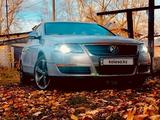 Volkswagen Passat 2005 годаүшін5 500 000 тг. в Усть-Каменогорск – фото 2