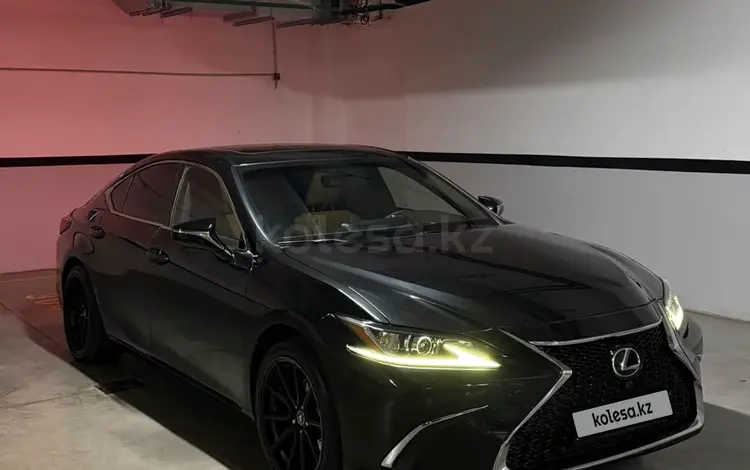 Lexus ES 250 2020 года за 18 500 000 тг. в Астана