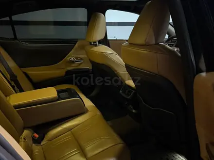 Lexus ES 250 2020 года за 18 500 000 тг. в Астана – фото 7