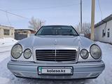 Mercedes-Benz E 240 1998 годаүшін3 800 000 тг. в Семей – фото 3