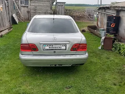 Mercedes-Benz E 230 1996 года за 2 550 000 тг. в Петропавловск – фото 5