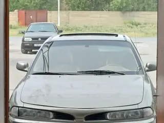 Mitsubishi Galant