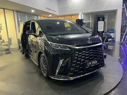 Lexus LM VIP+ 2025 года за 92 490 000 тг. в Астана