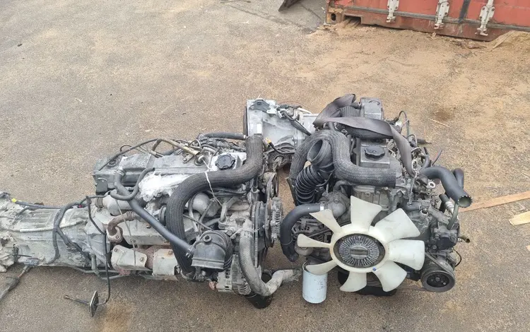 Двигатель 4M40 с навесом за 1 100 000 тг. в Алматы
