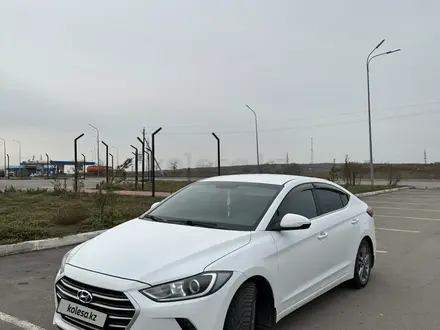Hyundai Elantra 2017 года за 7 600 000 тг. в Астана – фото 2