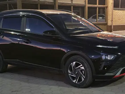 Hyundai Bayon 2022 года за 7 100 000 тг. в Караганда – фото 2