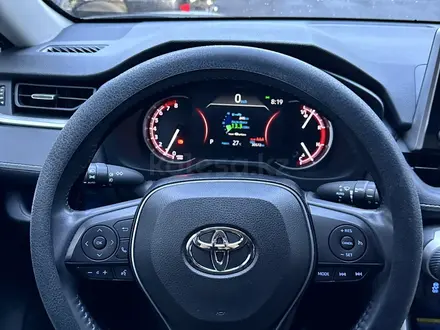 Toyota RAV4 2020 года за 15 500 000 тг. в Астана – фото 12