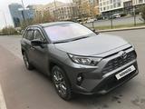Toyota RAV4 2020 годаfor16 400 000 тг. в Астана