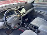 Toyota Camry 2004 годаүшін3 500 000 тг. в Актау – фото 5