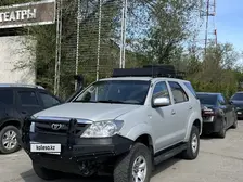 Toyota Fortuner, 2006