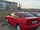 Volkswagen Polo 1998 года за 1 200 000 тг. в Караганда – фото 2