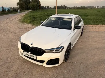 BMW 530 2018 года за 18 500 000 тг. в Алматы – фото 2