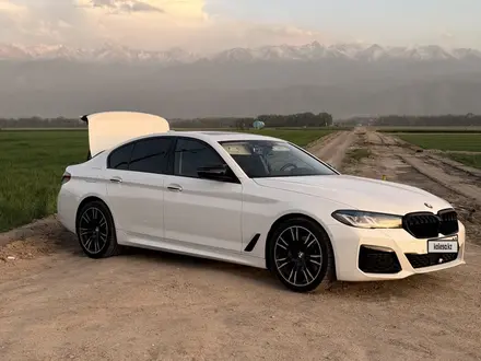 BMW 530 2018 года за 18 500 000 тг. в Алматы – фото 4
