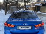 Hyundai Elantra 2017 годаfor8 500 000 тг. в Алматы – фото 3