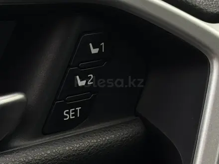 Toyota RAV4 2021 года за 14 800 000 тг. в Актобе – фото 12
