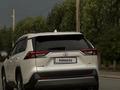 Toyota RAV4 2021 годаүшін14 800 000 тг. в Актобе – фото 4