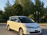 Toyota Previa 2014 года за 7 800 000 тг. в Шымкент