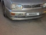 Volkswagen Golf 1995 годаfor1 250 000 тг. в Актау – фото 2