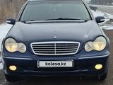 Mercedes-Benz C 240 2001 года за 3 600 000 тг. в Тараз