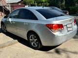 Chevrolet Cruze 2012 года за 2 700 000 тг. в Алматы – фото 2