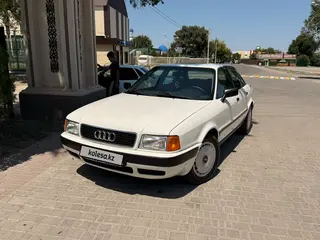 Audi 80