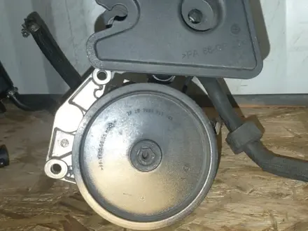Гур насос на мерседес 111 104 112 113 271 272 за 39 999 тг. в Алматы
