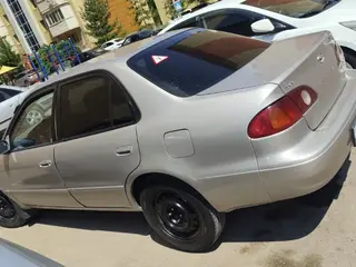 Toyota Corolla, 2001