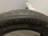 Шины Yokohama 215/55/R17.үшін60 000 тг. в Алматы