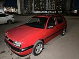 Volkswagen Golf 1995 года за 1 550 000 тг. в Астана