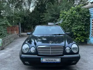 Mercedes-Benz E 280