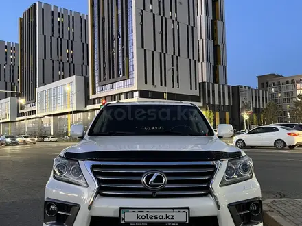 Lexus LX 570 2014 года за 36 000 000 тг. в Астана