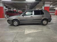 Volkswagen Golf 1993 годаүшін1 595 000 тг. в Тараз