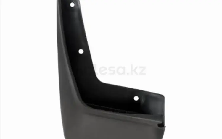 Брызговик левый передний за 3 050 тг. в Караганда