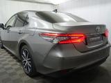 Toyota Camry 2022 года за 15 500 000 тг. в Алматы – фото 2