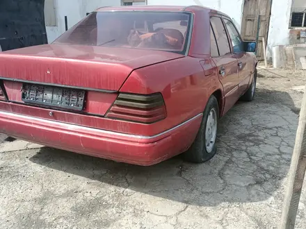 Mercedes-Benz E 200 1991 года за 800 000 тг. в Кызылорда – фото 5