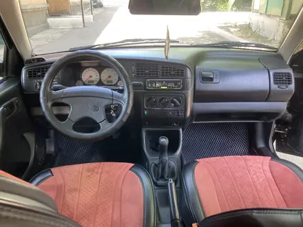 Volkswagen Golf 1992 года за 1 750 000 тг. в Караганда – фото 8