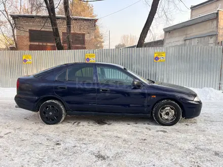 Mitsubishi Carisma 1998 года за 1 600 000 тг. в Алматы – фото 4