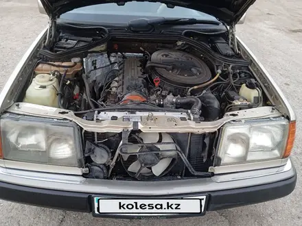 Mercedes-Benz E 260 1992 года за 2 500 000 тг. в Каскелен – фото 7